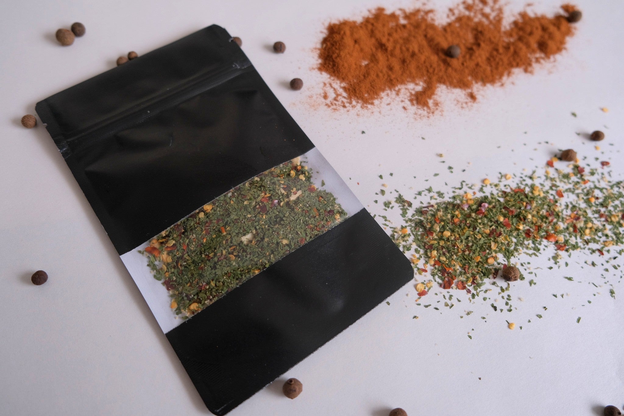 Black Kraft Paper Window Stand Up Sealable Pouch with Zip Lock